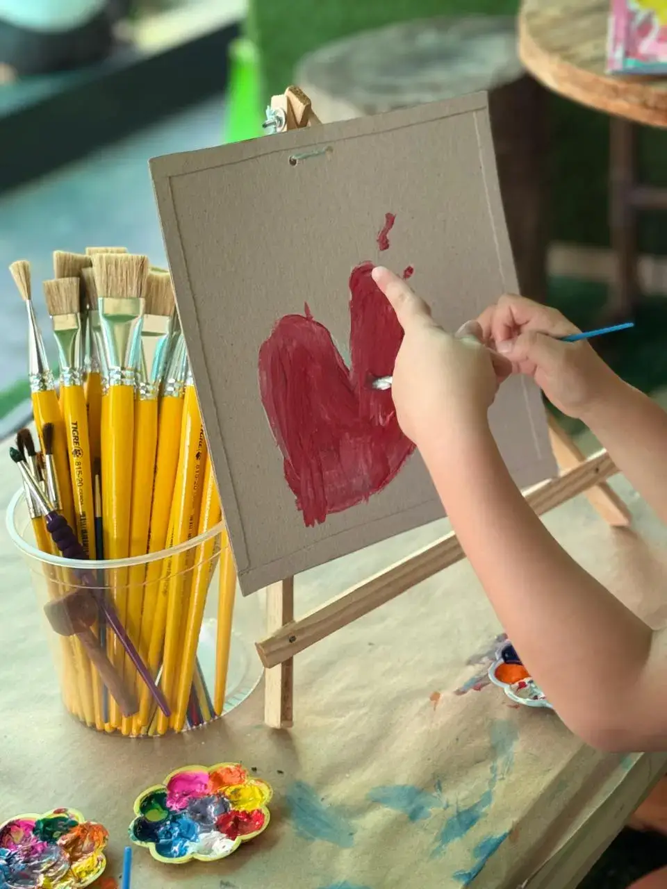 Atividades no Quintal Mãos Coloridas 11