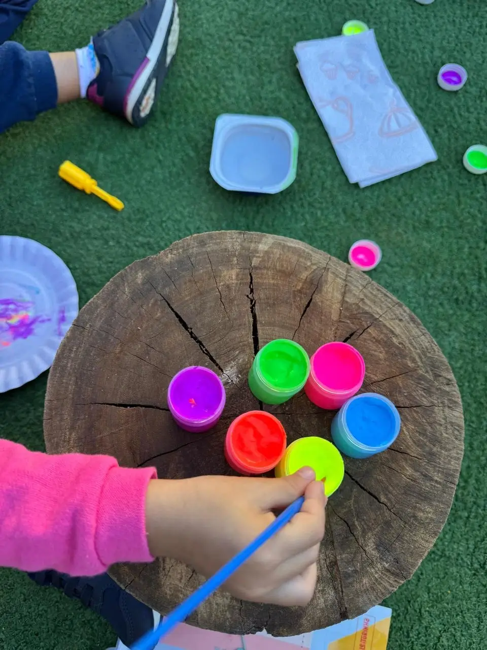 Atividades no Quintal Mãos Coloridas 7